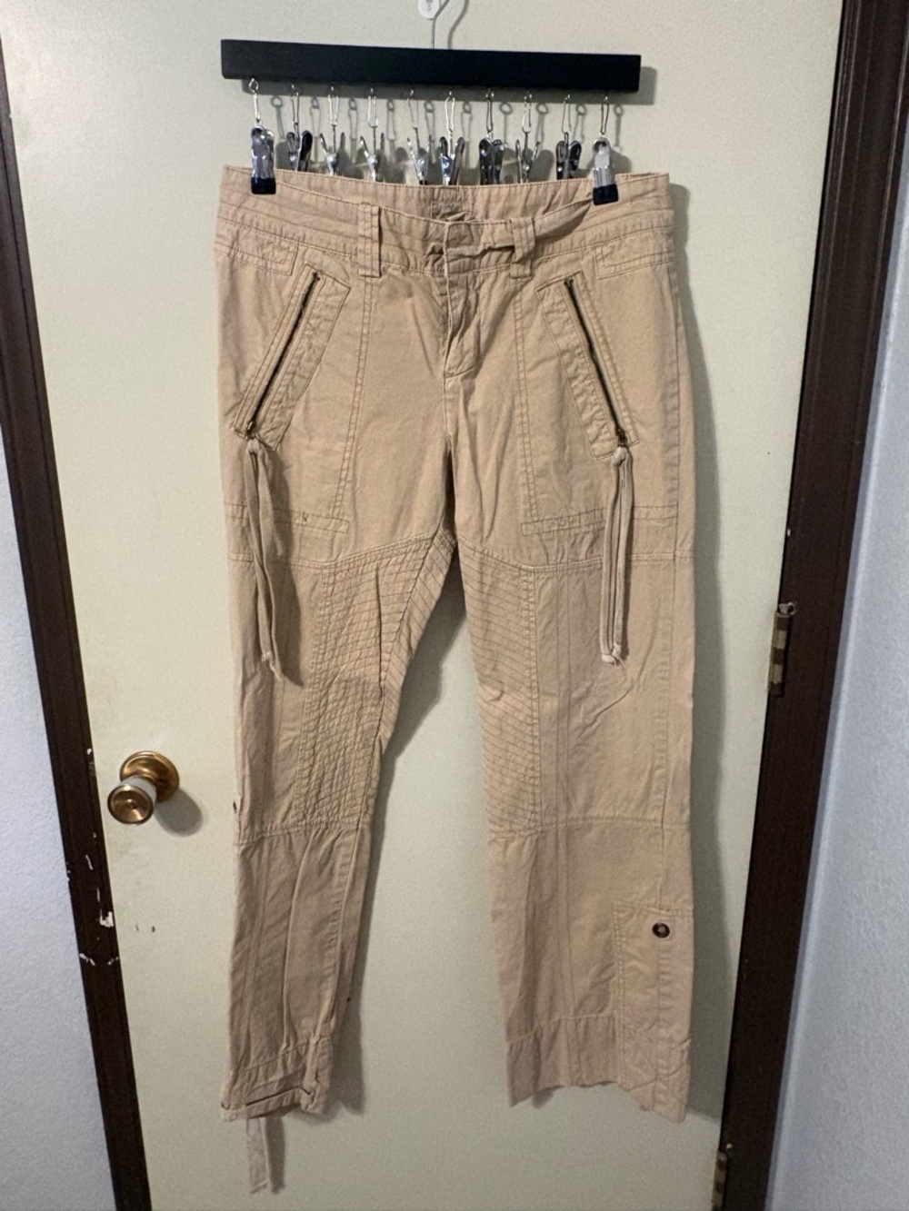 American Eagle Y2K Tan Low-Rise Utility Cargo Pants Size 10